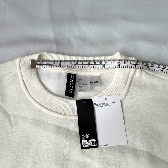 H&M NWT Women Twin Peaks Oversized Sweatshirt, Size Small - Picture 5 of 14
